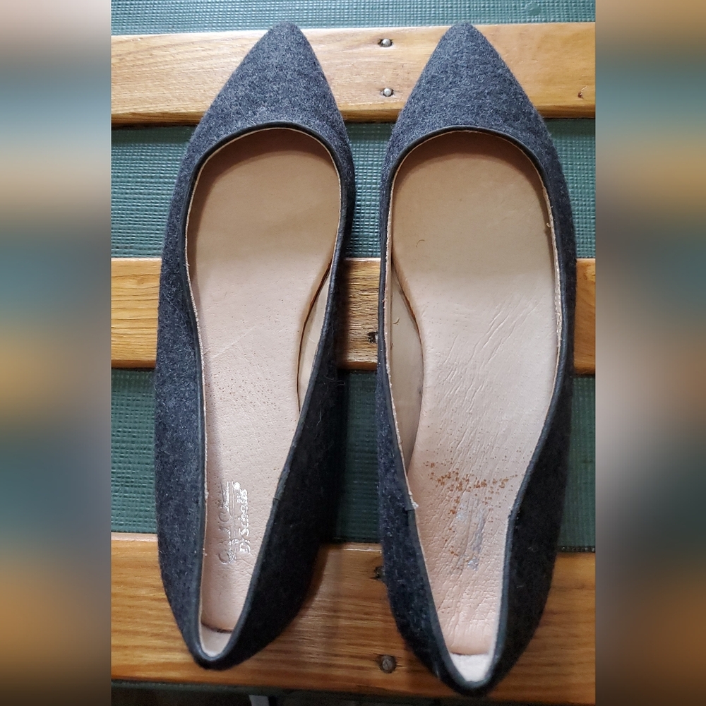 Dr. Scholl's Charcoal Flannel Uppers, Pointed Toe Flats, Size 8